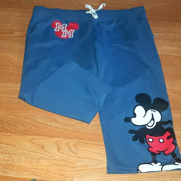 EUC washed 1 time..like new!! Disney Mickey capri sweat pants sz XL - Picture 1 of 5